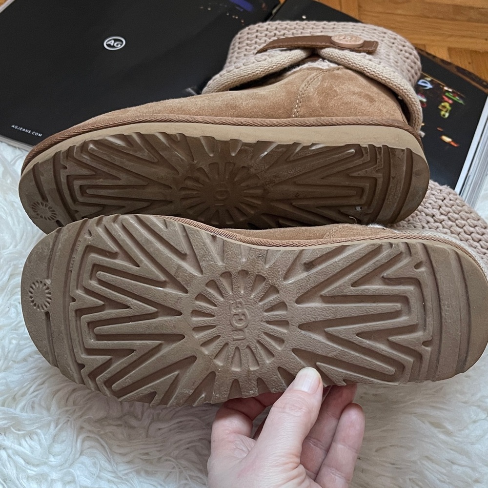 UGG Shaina Beige Knit Cuff Boots - Picture 10 of 11